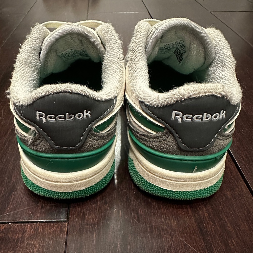 Toddler Reebok’s - Picture 3 of 4